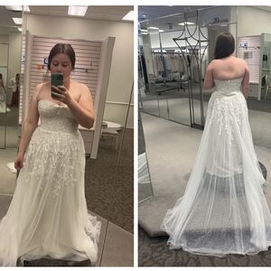 Elegant White Strapless Wedding Dress